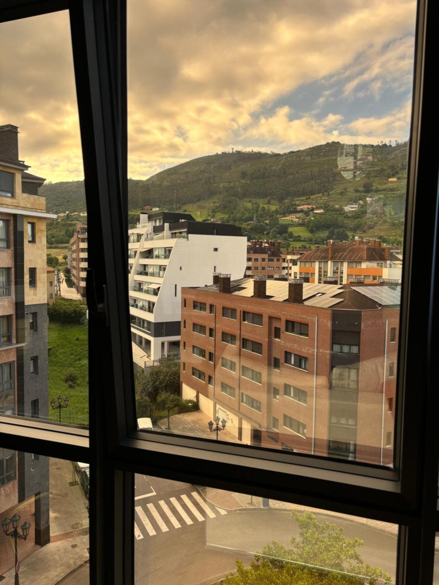 Apartamento Oviedo Naranco Екстериор снимка